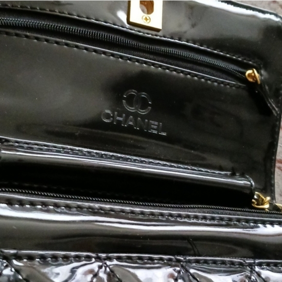 Fashion Design Like Chanel Black Patent Leather Quilted Crossbody Bag - Picture 13 of 16